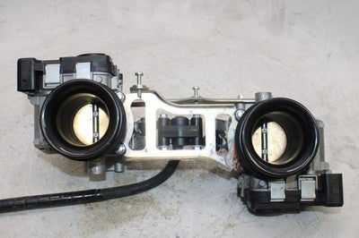2011 APRILIA DORSODURO 750 OEM MAIN FUEL INJECTORS / THROTTLE BODIES