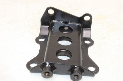 2005 YAMAHA V STAR 1100 XVS1100 OEM ENGINE MOUNT MOTOR BRACKET