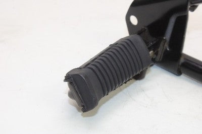 04-06 SUZUKI VSTROM 650 DL650 OEM RIGHT REAR BACK PASSENGER PEG