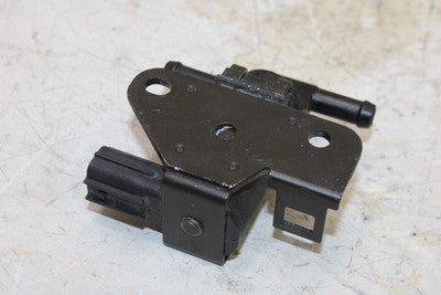 2001 HONDA CBR929RR OEM AIR VALVE SOLENOID TOP ENGINE SWITCH SENSOR