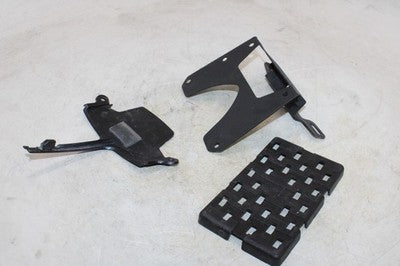2007 SUZUKI GSXR 750 OEM FENDER ELIMINATOR LICENSE PLATE BRACKET