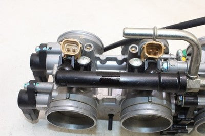 15-16 KAWASAKI VERSYS 1000 KLZ1000BFA OEM MAIN FUEL INJECTORS / THROTTLE BODIES