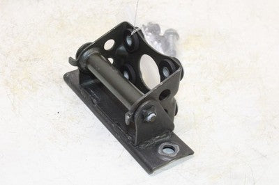 2002 SUZUKI GSXR 1000 OEM FRONT GAS TANK BRACKET MOUNT