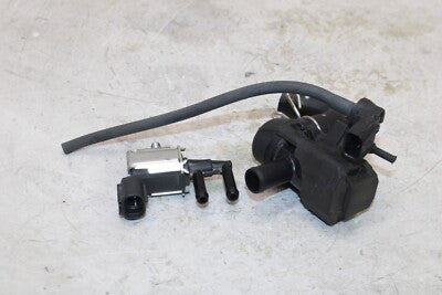 2015 KAWASAKI NINJA 300 EX300B ABS OEM AIR VALVE SOLENOID TOP ENGINE SENSOR PAIR