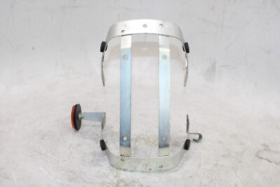 2015 SUZUKI BOULEVARD C50 VL800 OEM FRONT WHEEL FENDER BRACKET MOUNT