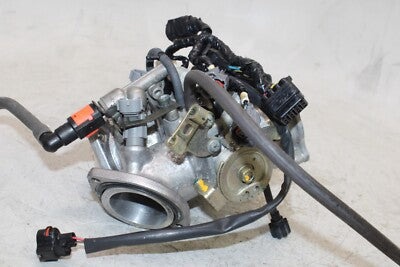 04-10 KAWASAKI VULCAN 2000 VN2000A OEM FUEL INJECTOR