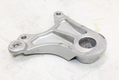 01-05 YAMAHA FZ1 OEM REAR BRAKE CALIPER HANGER BACK MOUNTING BRACKET