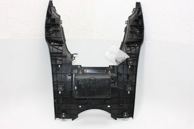 2005 YAMAHA VINO 125 YJ125 OEM FLOOR BOARD FOOT REST BATTERY TRAY