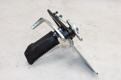 2009 Suzuki GS500F OEM RIGHT REARSET REAR SET DRIVER FOOT PEG REST STOP W PEDAL