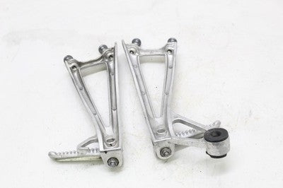 2005 YAMAHA YZF R6 OEM REAR BACK PASSENGER PEG SET PAIR