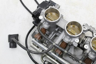 06-07 SUZUKI GSXR 600 OEM MAIN FUEL INJECTORS / THROTTLE BODIES