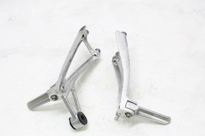 2005 YAMAHA YZF R6 OEM REAR BACK PASSENGER PEG SET PAIR