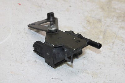 2002 HONDA INTERCEPTOR 800 VFR800A ABS OEM AIR VALVE SOLENOID TOP ENGINE SENSOR