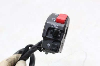 2005 KAWASAKI NINJA ZX6R OEM RIGHT CLIP ON HANDLE KILL OFF START SWITCH SWITCHES