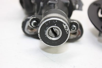 2005 Suzuki GSXR600 OEM IGNITION LOCK SET W/ GAS CAP AND SEAT LOCK !WITH KEY!