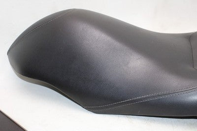 2018 YAMAHA XMAX CZD300A OEM SEAT TANDEM SADDLE
