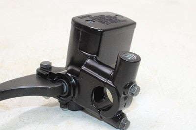 2018 YAMAHA XMAX CZD300A OEM CLUTCH MASTER CYLINDER W/ LEVER