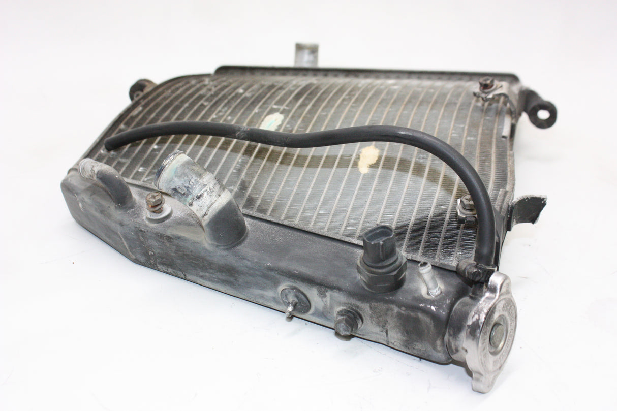 2005 Suzuki GSXR600 OEM ENGINE RADIATOR MOTOR COOLER COOLING RADIATER