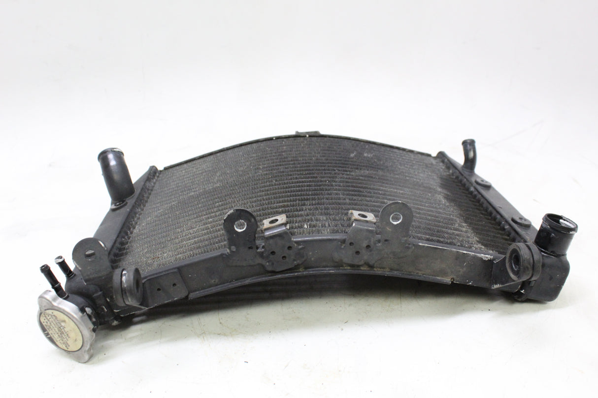 2005 Yamaha YZF R6 OEM ENGINE RADIATOR MOTOR COOLER COOLING RADIATER