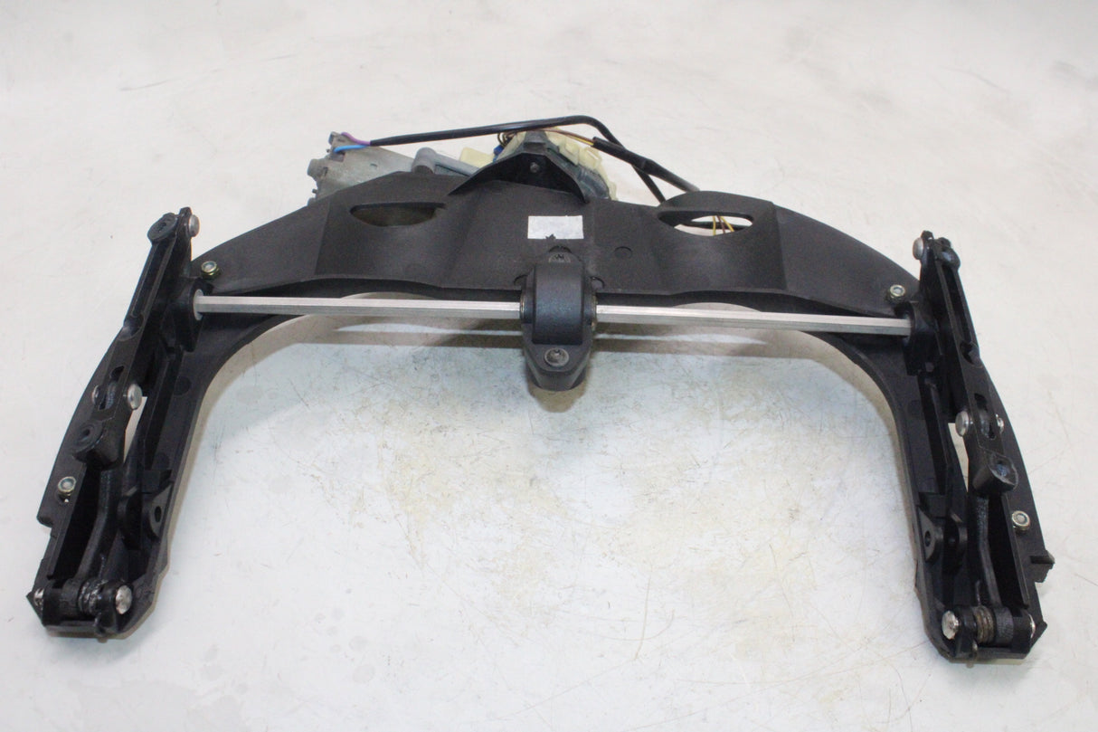 2001 BMW R1100RT OEM WINDSHIELD MOTOR MOUNT BRACKET