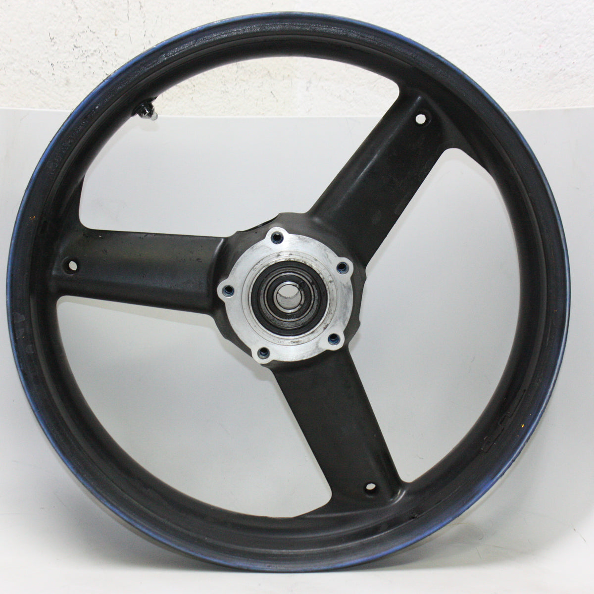 2004 Triumph Daytona 600 OEM FRONT WHEEL RIM – Gold River Motorsports