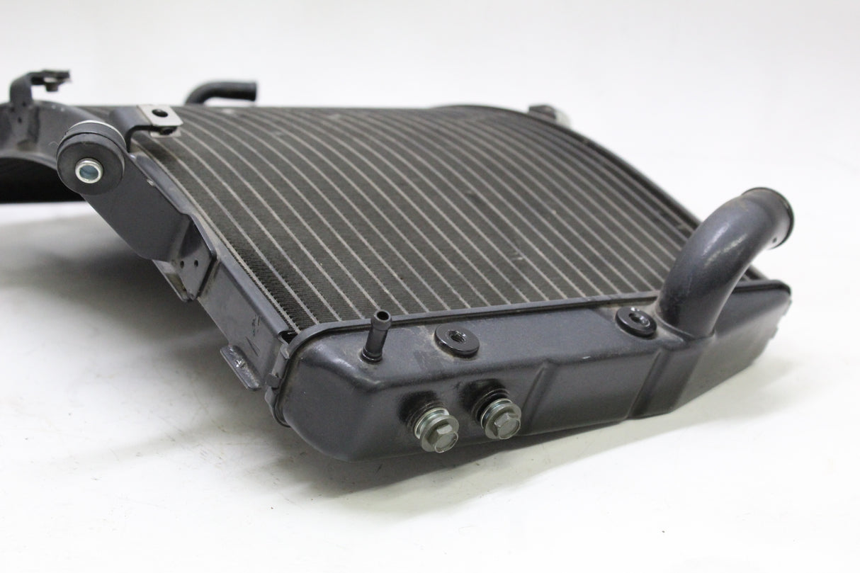 2004 Yamaha YZF R1 04-06 OEM ENGINE RADIATOR MOTOR COOLER COOLING RADIATER