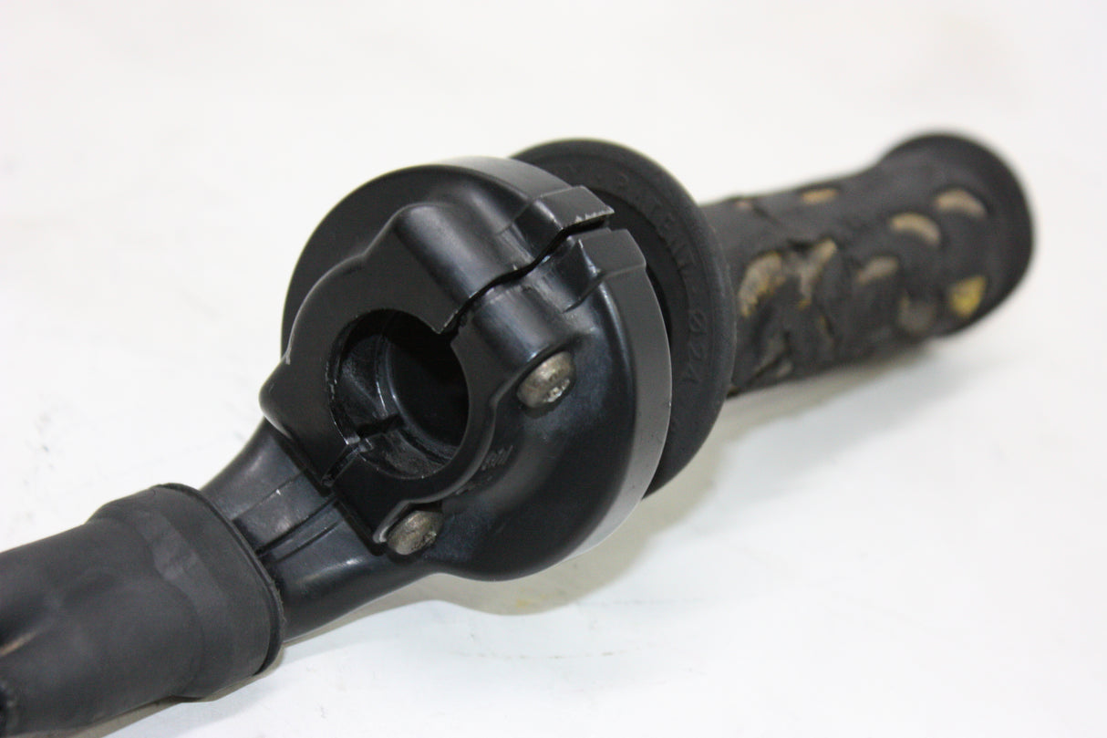 2004 Triumph Daytona 600 OEM THROTTLE HANDLE W HOUSING