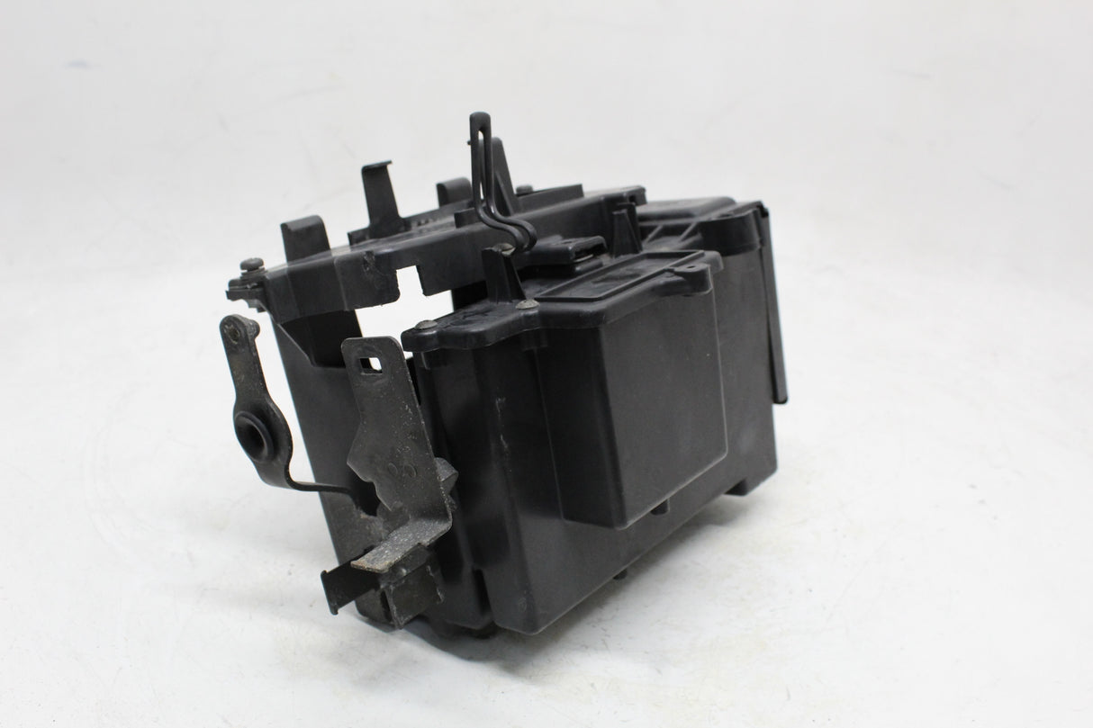 2005 Honda VTX1300S OEM REAR BACK TAIL UNDERTAIL BATTERY TRAY PLASTIC BRACKET