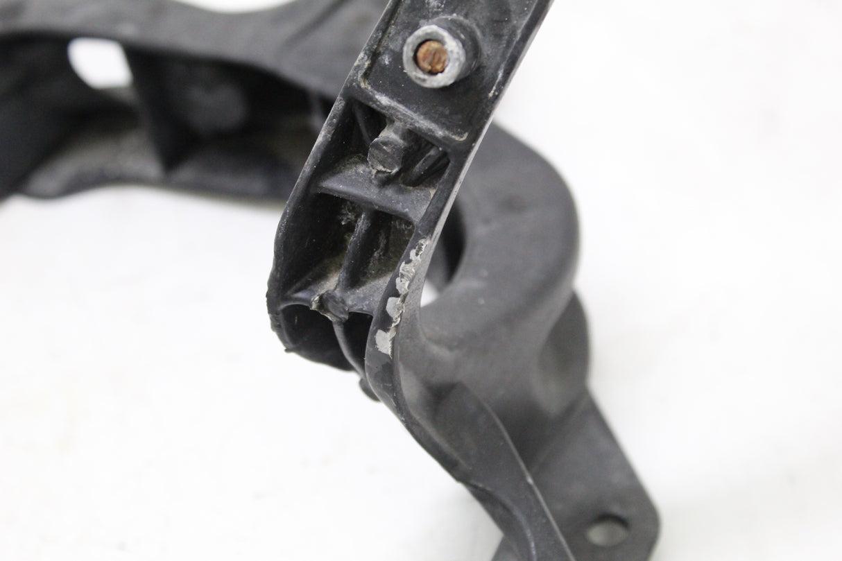 2004 SUZUKI GSXR600 OEM FRONT UPPER FAIRING STAY BRACKET