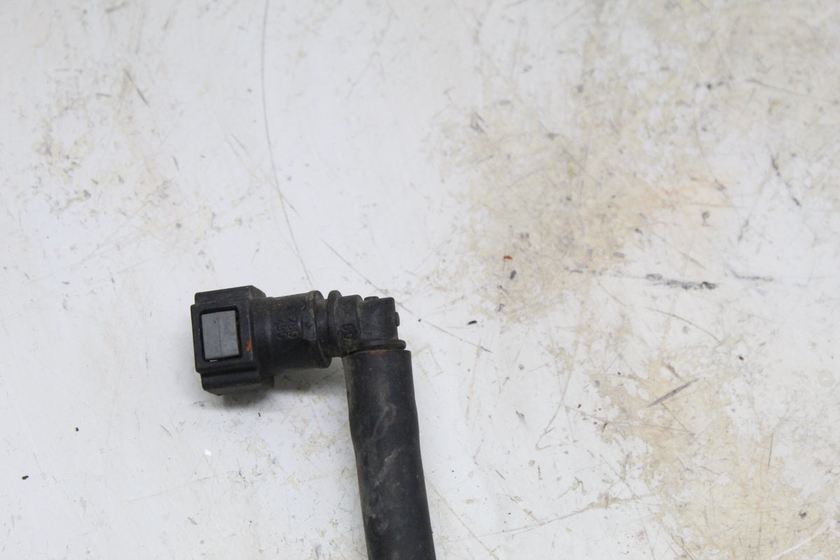 2009 Yamaha YZF R6S OEM Fuel Gas Hose Line With Connectors