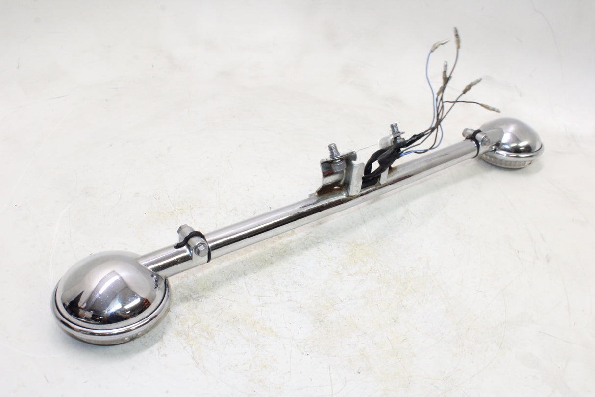 2007 Yamaha V Star 650 OEM FRONT LEFT RIGHT TURN SIGNALS LIGHT INDICATORS BAR