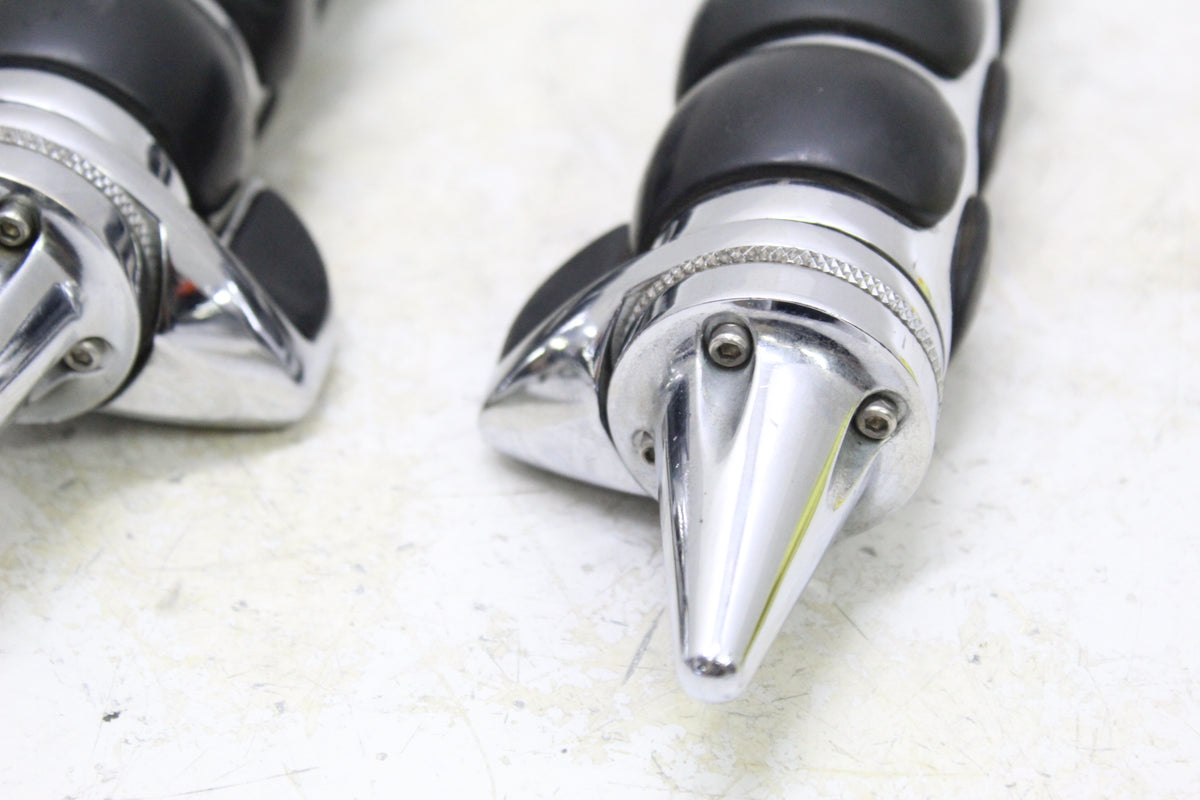 2005 KAWASAKI VULCAN 1500 VN1500 Chrome Rubber Spike Grips Pair Palm Rest