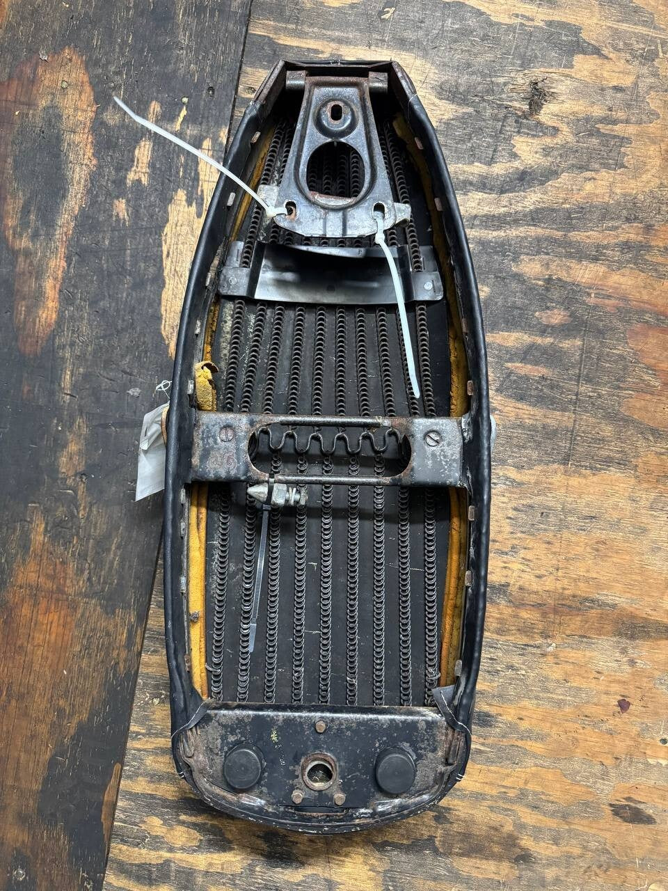 1980 Piaggio Vespa 250 Front Drivers Seat Pad Saddle Pillion OEM