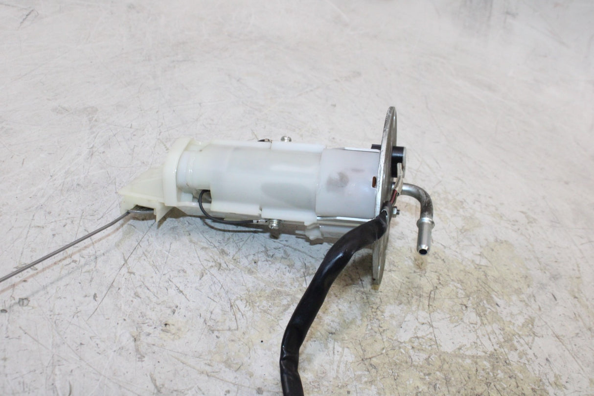 18-23 KAWASAKI NINJA 400 OEM FUEL PUMP GAS PETROL SENDER UNIT