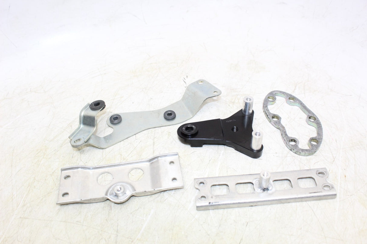 2011 SUZUKI GSXR 750 BRACKET MOUNT HOLDER KIT