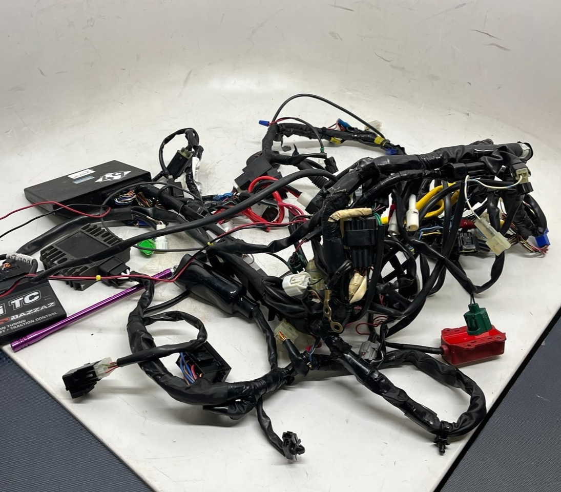2011 Yamaha YZF R6 MAIN ENGINE WIRING HARNESS MOTOR WIRE LOOM With ECU