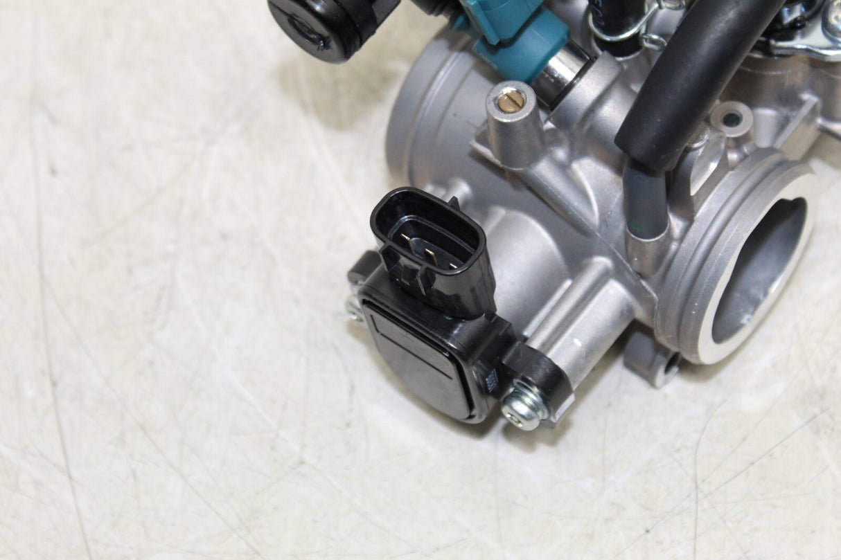 2022 YAMAHA MT-07 MTN690 MAIN FUEL INJECTORS / THROTTLE BODIES WITH FUEL LINE