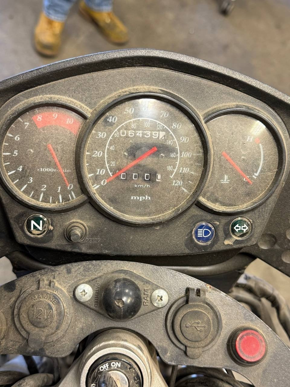 08-18 2011 Kawasaki KLR 650 Engine Motor