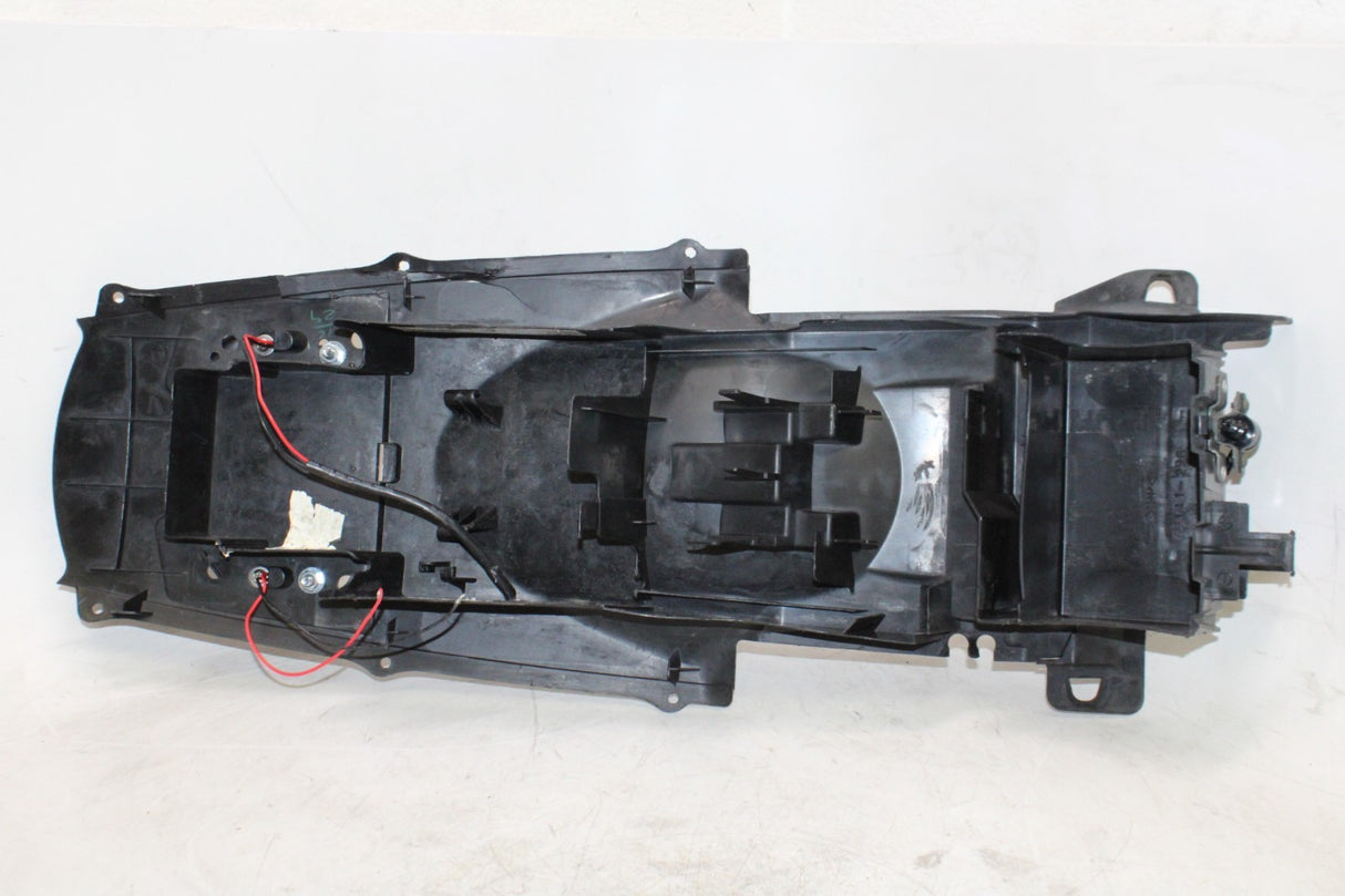 04-09 SUZUKI GSXR 600 OEM REAR BACK TAIL UNDERTAIL BATTERY TRAY PLASTIC
