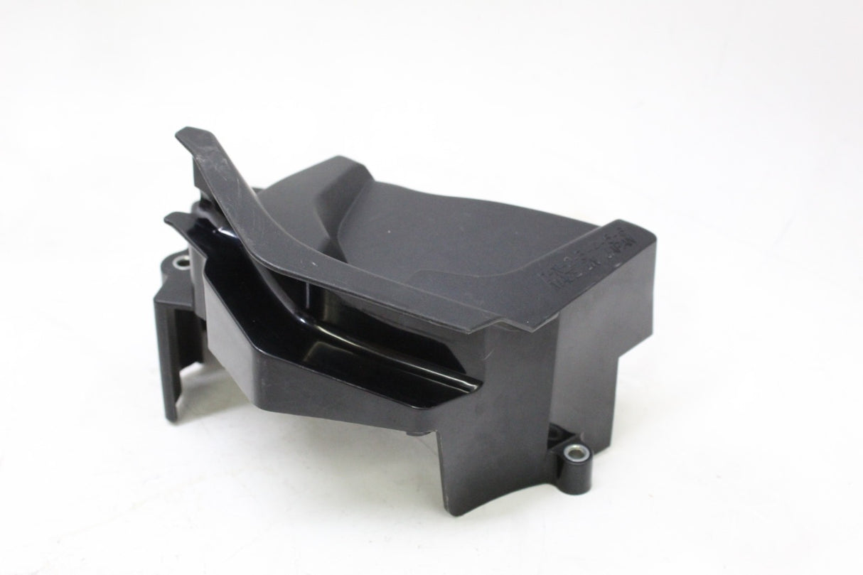 2007-2008 YAMAHA YZF R1 OEM ENGINE SPROCKET COVER