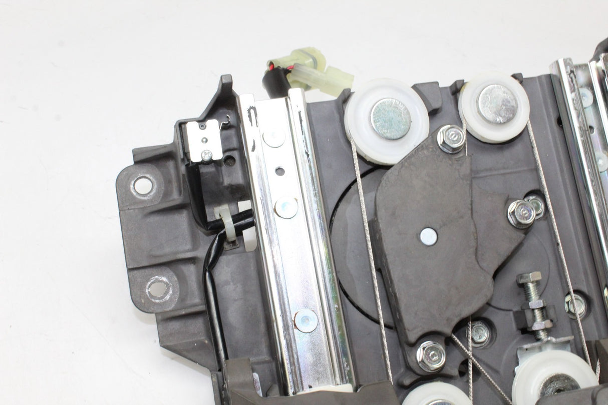 06-07 YAMAHA FJR1300 OEM WINDSHIELD WINDSCREEN MOTOR ADJUSTER ASSEMBLY