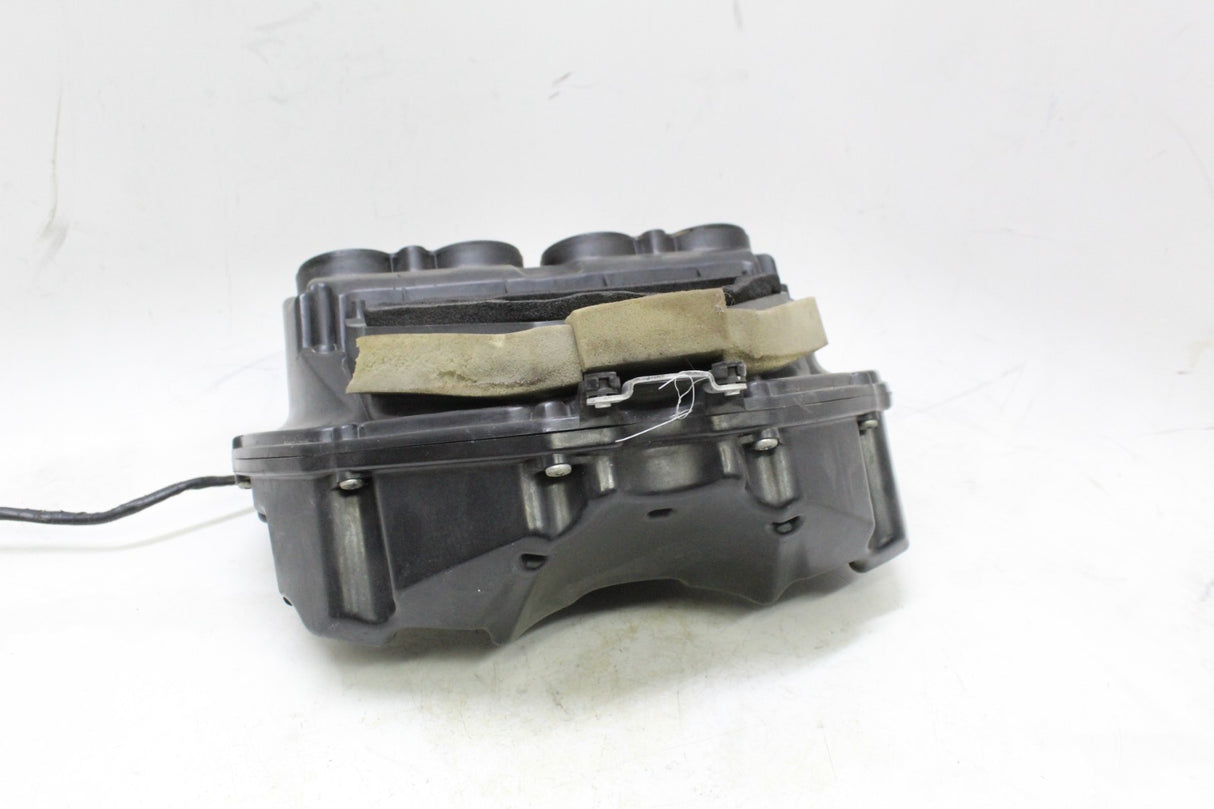 2006 - 2007 YAMAHA YZF R6 AIRBOX AIR INTAKE AIRBOX ASSEMBLY OEM