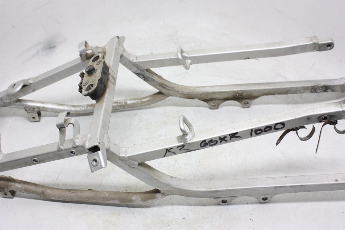 2001 2002 SUZUKI GSXR 1000 OEM REAR TAIL FRAME SUBFRAME STRAIGHT