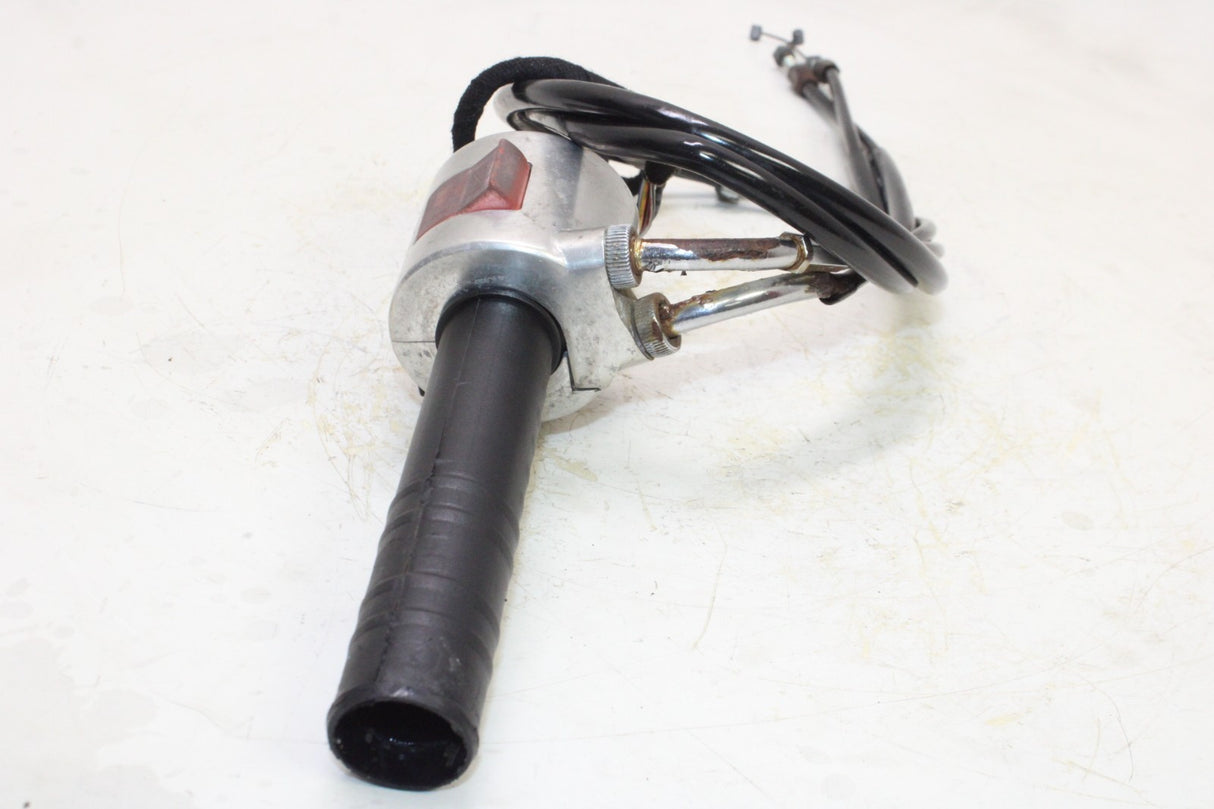 2004 Honda VTX1300C OEM RIGHT CLIP ON HANDLE KILL OFF START SWITCH