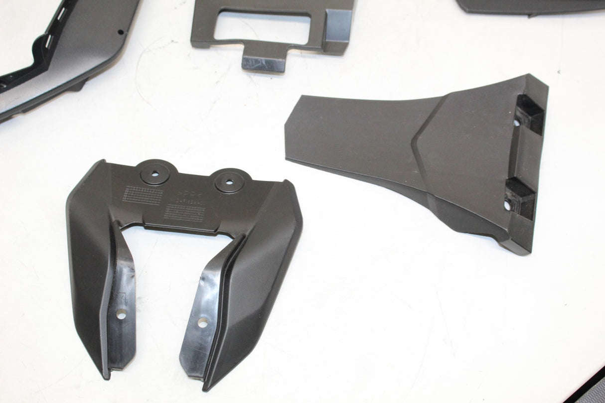2019 Yamaha YZF R3 INNER FAIRING COWL TRIM COVER PANEL KIT