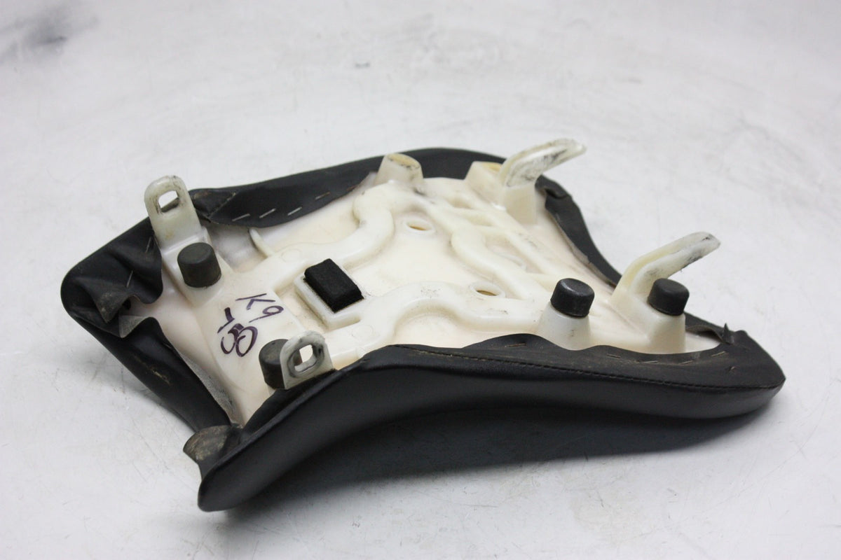 08-09 SUZUKI GSXR600 750 FRONT DRIVERS SEAT PAD SADDLE PILLION OEM