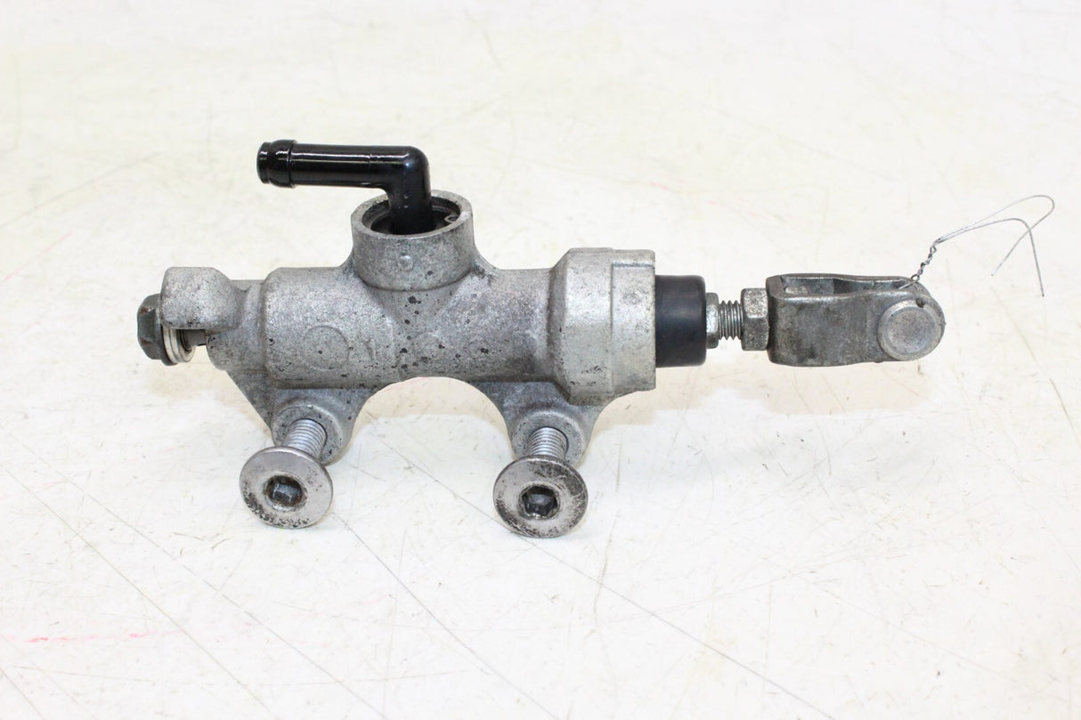 2007 Kawasaki Ninja 650r Ex650a Rear Back Brake Master Cylinder With Reservoir