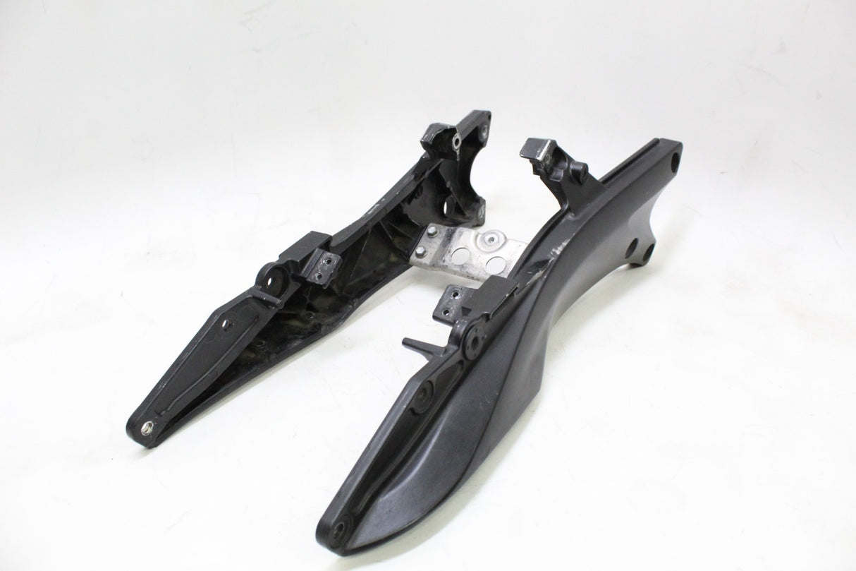 07-08 Suzuki Gsxr1000 GSXR 1000 OEM REAR SUBFRAME RAILS STRAIGHT Sub Frame
