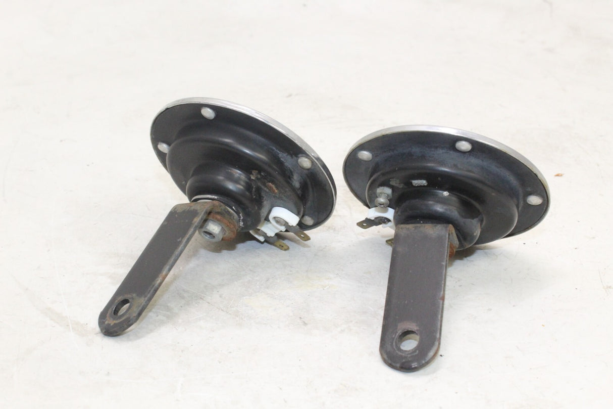 1981 Yamaha XS850 Horn Horns Signal Pair OEM