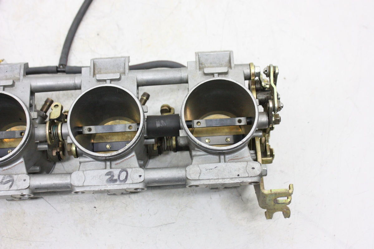 2002 Suzuki Gsxr 750 OEM Throttle Body Bodies